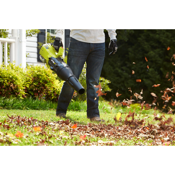 This Powerful 25cc Gas Jet Fan Blower Makes Quick Work of Autumn Yard Cleanup With Unmatched Clearing Force