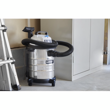 Load image into Gallery viewer, Hart 6-Gallon Stainless Steel Wet/Dry Vacuum